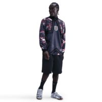 A2B image: england-nike-hollywood-goalkeeper-lifestyle-jersey England Nike Hollywood Goalkeeper Lifestyle Jersey