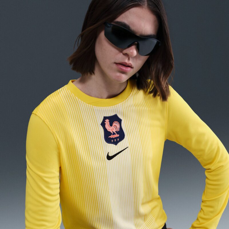 A2B image: france-nike-goalkeeper-stadium-shirt-2025-womens France Nike Goalkeeper Stadium Shirt 2025 - Womens