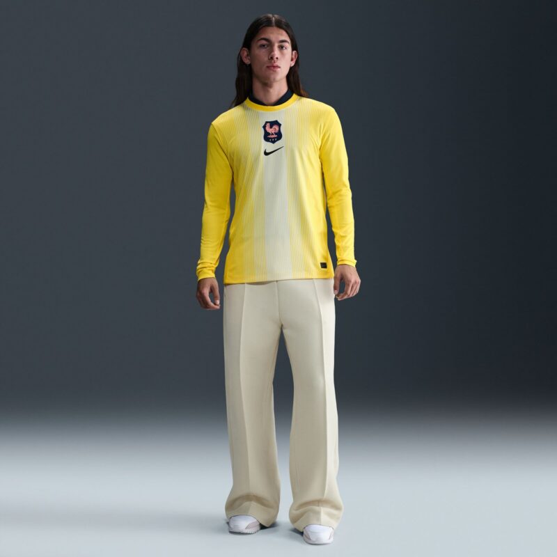 A2B image: france-nike-goalkeeper-stadium-shirt-2025 France Nike Goalkeeper Stadium Shirt 2025