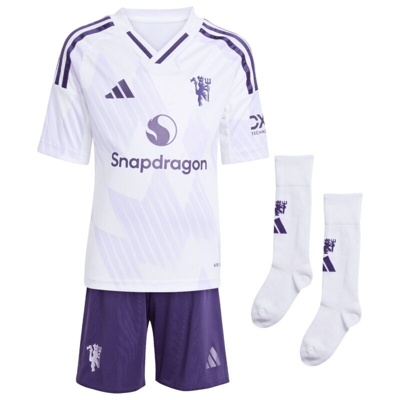 Manchester United adidas Away Minikit 2025-26 with B. Fernandes 8 printing