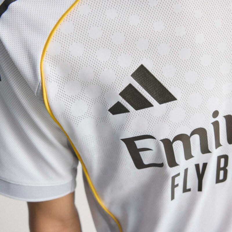 A2B image: real-madrid-adidas-home-authentic-shirt-2025-26 Real Madrid adidas Home Authentic Shirt 2025-26