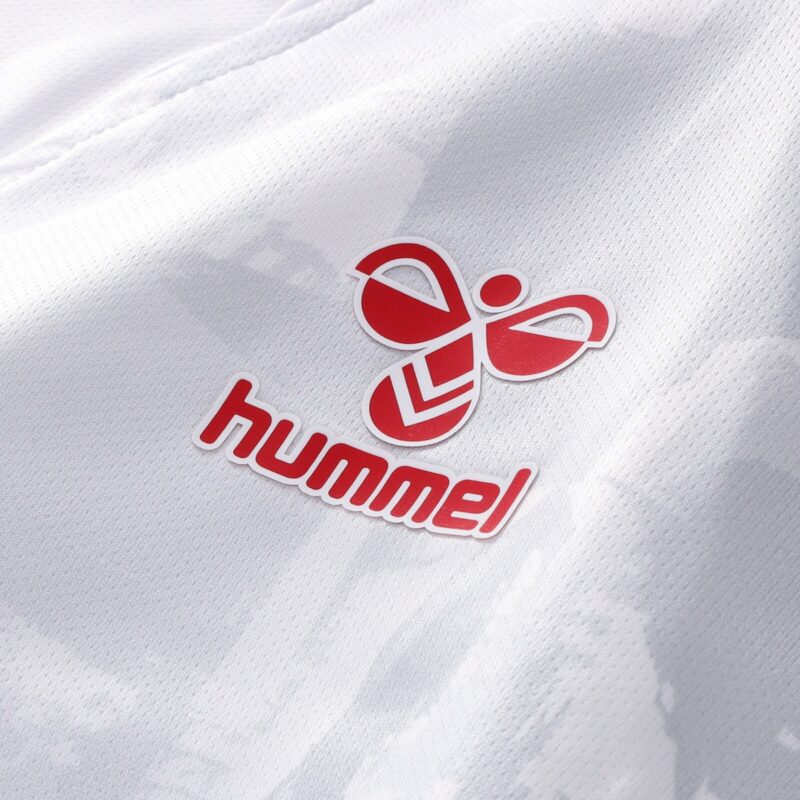 A2B image: sunderland-hummel-heroes-shirt-white Sunderland Hummel Heroes Shirt - White
